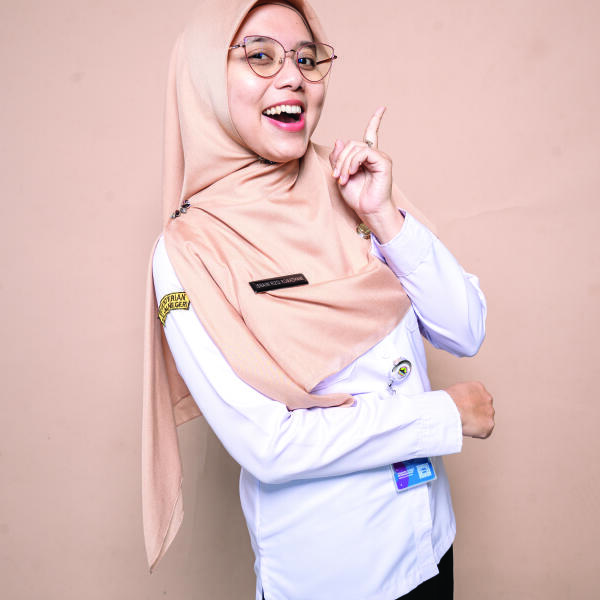 Isnaini Rizqi Romadhani, S.Pd.