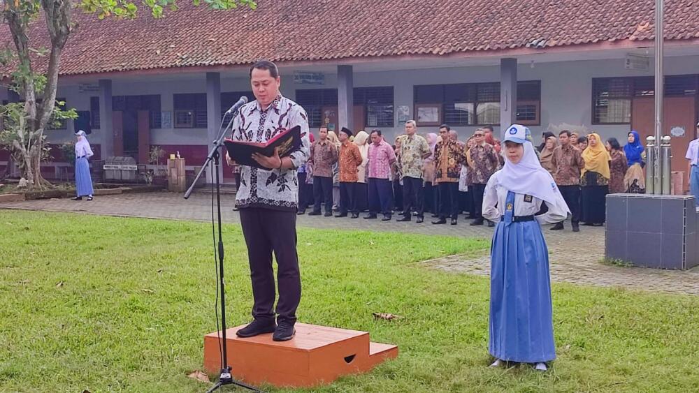 Camat Banyumas Beri Imbauan Siswa SMA Negeri 1 Banyumas Tahun 2025