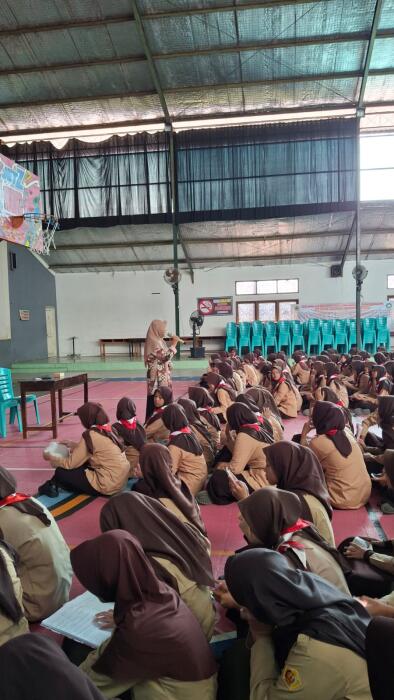 Muslimah Visioner Generasi Muda SMA Negeri 1 Banyumas