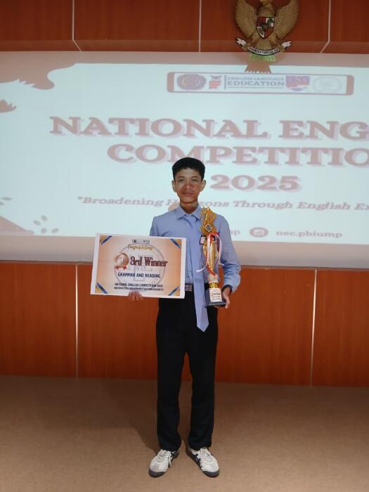 Putra SMA Negeri 1 Banyumas Raih Juara 3 pada Lomba National English Competition 2025
