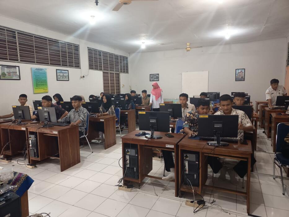 SMA Negeri 1 Banyumas Laksanakan Simulasi TKA Tahun 2025
