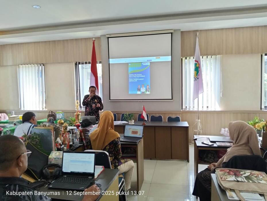 Diseminasi Grow Mindset dan Pendekatan Deep Learning di SMA Negeri 1 Banyumas