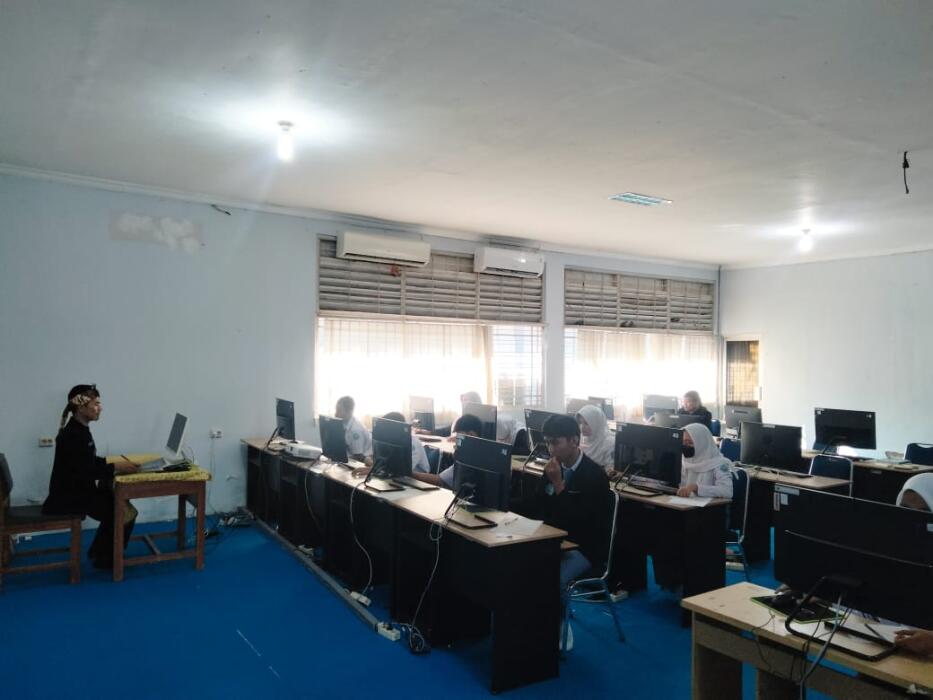Pelaksanaan ANBK SMA Negeri 1 Banyumas Tahun 2025