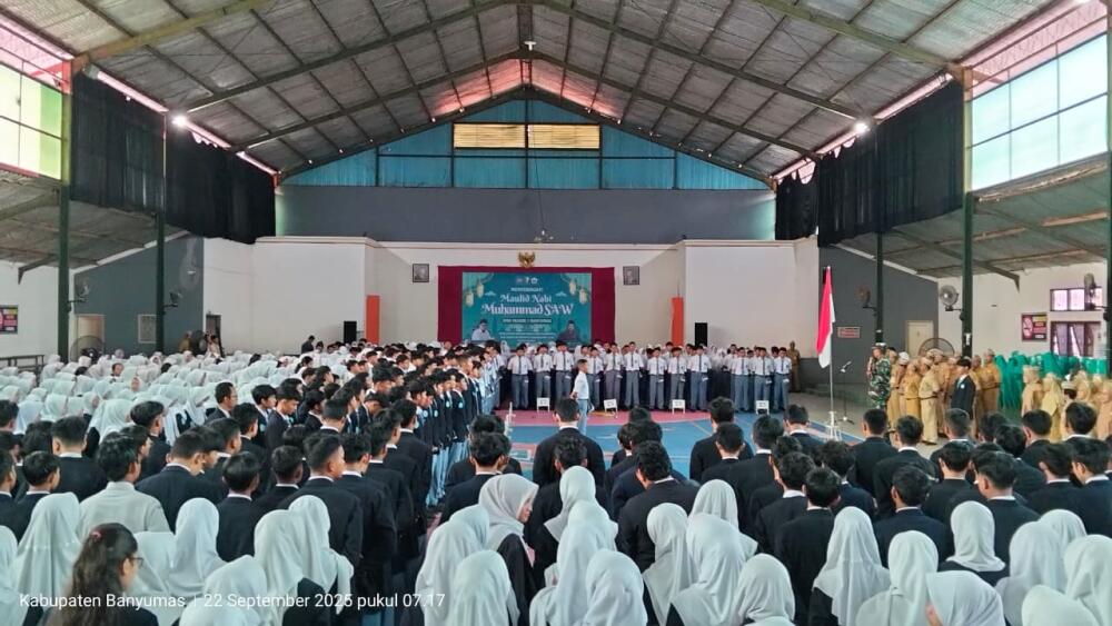 Kapten Infanteri Sentot Priyanto Bina Giat Apel SMA Negeri 1 Banyumas